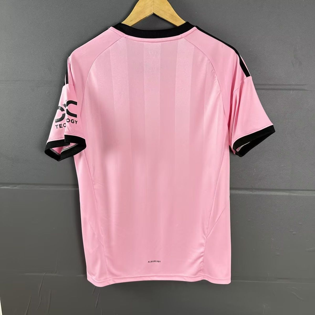 Maillot Manchester United Rose 2025/26