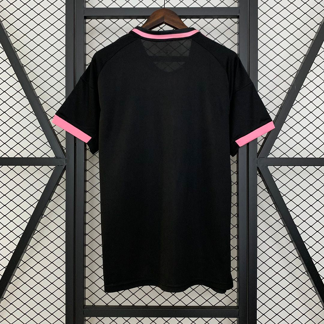 Maillot Real Madrid Édition Spéciale Serpent Rose 25/26